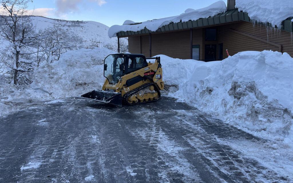Snow-Removal-Services-in-Utah-00-4.jpg
